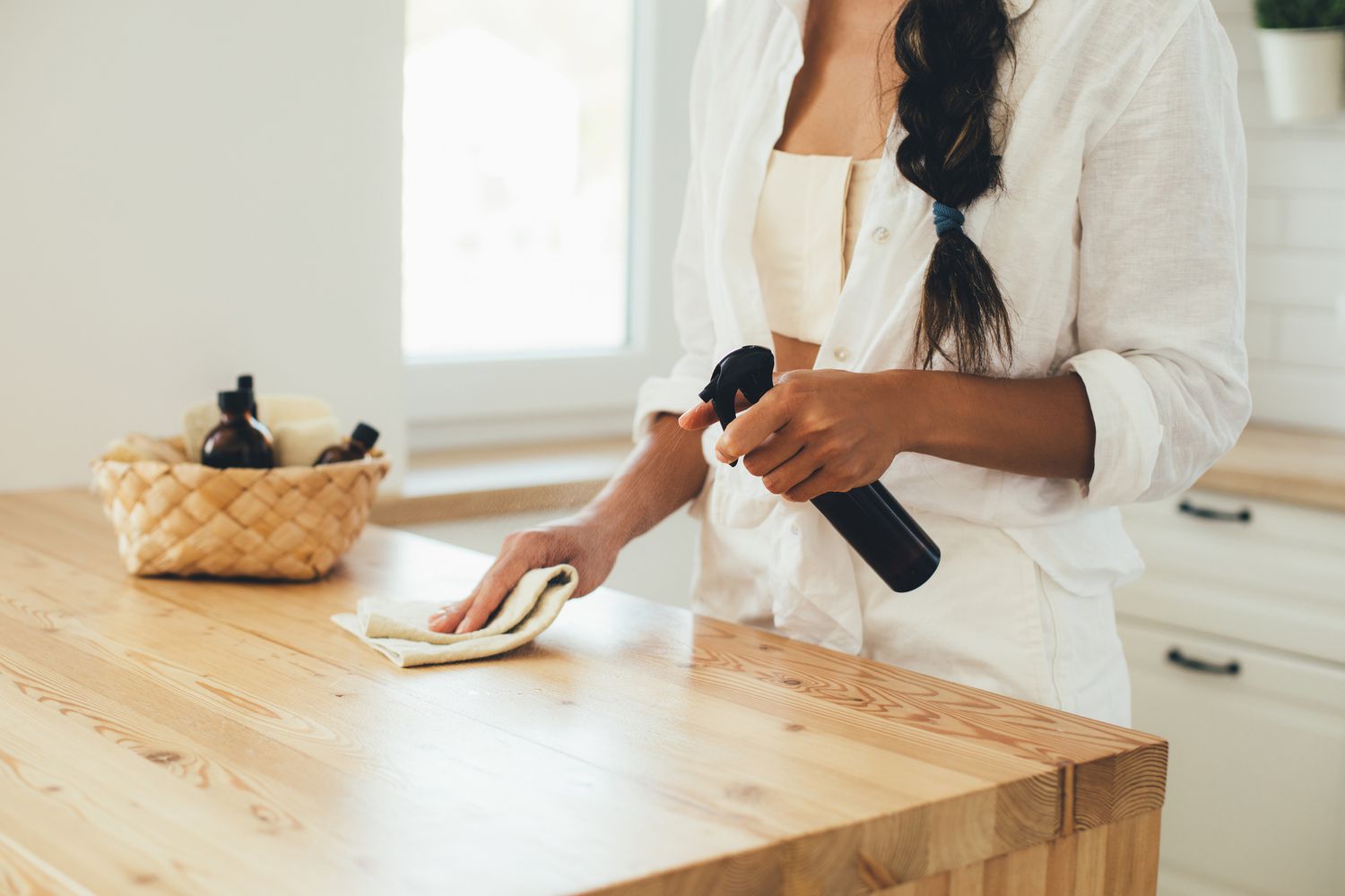 How one can Clear Wood Flooring and Furnishings in 5 Steps